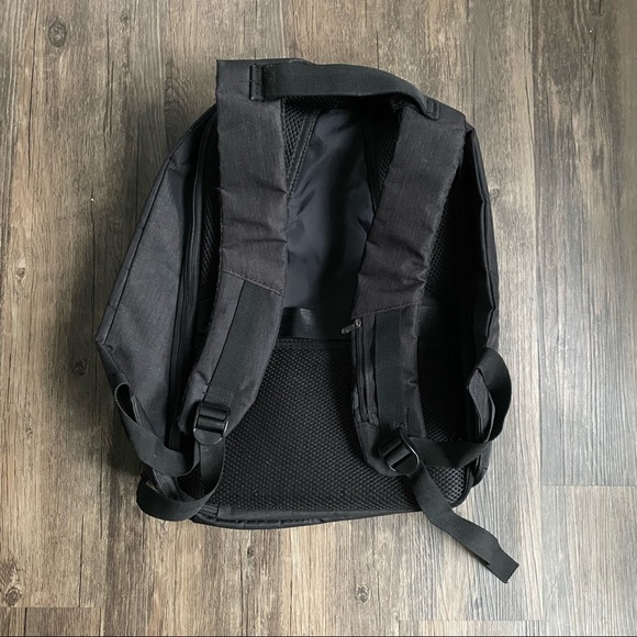 NWOT laptop / camera bag backpack. - Picture 2 of 12